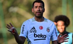 Beşiktaş’ın Samsunspor maçı kadrosu açıklandı: Van Bronckhorst 6 futbolcunun biletini kesti!