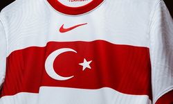 Mili futbolcunun çapraz bağları koptu