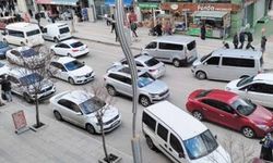 Okulların açılmasıyla Van'da trafik çilesi ikiye katlandı