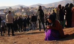 Burdur'da kazada ölen üniversite öğrencisi, Hakkari’de son yolculuğuna uğurlandı