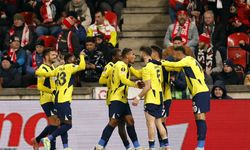 Fenerbahçe, namağlup Slavia Prag'ı deplasmanda devirdi