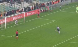 Bursaspor-Vanspor maçındaki “Panenka” penaltısı sosyal medyada gündem oldu!