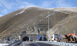 Van’da ulaşımı 40 dakikadan 6 dakikaya düşürecek yol ulaşıma açıldı!