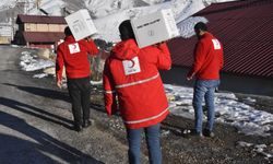 Kızılay’dan Bitlis’e yardım kolisi