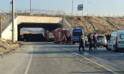 İşçi midibüsü devrildi: 4 işçi ölü, çok sayıda işçi yaralandı!