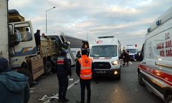 Feci kaza! Yolcu otobüsü kaza yaptı: Ölü ve çok sayıda yaralı var