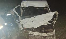 Minibüs şarampole yuvarlandı: 8 yaralı