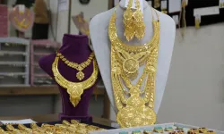Gerçeği aratmıyor! Düğünlerde imitasyon takı modası başladı!