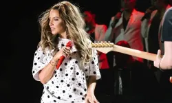 Hadise'den eleştirilere sert yanıt!