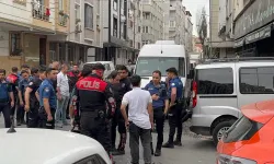 İstanbul'da polise bıçaklı saldırı girişimi
