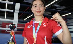 Van YYÜ'den iki sporcu, muaythai şampiyonasında Türkiye birincisi oldu