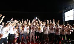 Muşspor'un Nesine 2. Lig'e yükselmesi coşkuyla kutlandı