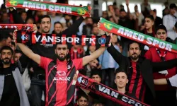 Barikat Vanspor'a destek için yolda