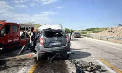 Tır ile otomobil çarpıştı! Tır şarampole uçtu, otomobil hurdaya döndü: 1 ölü, 2 ağır yaralı!