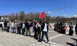 Van YYÜ’de Gazze için dikkat çeken yürüyüş!