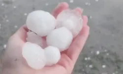 Ceviz büyüklüğünde dolu yağdı!