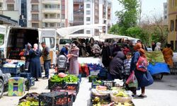 Van’ın kalbinde tıkanıklık: Van’daki Salı Pazarı’nda trafik çıkmazı!