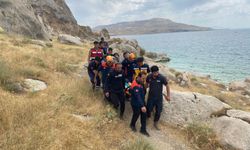 Van Gölü bir can daha aldı: 14 yaşındaki çocuk hayatını kaybetti