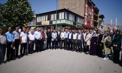 AK Parti Van İl Teşkilatı Muradiye’ye çıkarma yaptı!