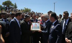 Şehit Piyade Sözleşmeli Er Uyanık memleketi Bitlis'te son yolculuğuna uğurlandı