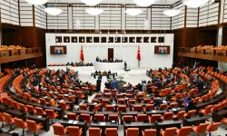 Mecliste siyasi partilerin Milletvekili sayıları değişti: İşte yeni sandalye dağılımı