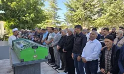 3 padişah, 12 cumhurbaşkanı görmüştü: Türkiye’nin en yaşlısı Ayşe Nine vefat etti!