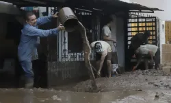 Sel felaketi 64 can aldı