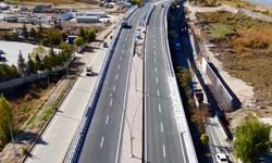 Van trafiğine nefes aldıracak dev köprülü kavşak projesi hizmete açıldı!
