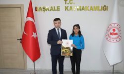 Başkale’de en çok kitap okuyan öğrenciler ödüllendirildi!