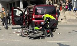 Van-Hakkari motosiklet ile otomobil çarpıştı, 1 kişi yaralandı!