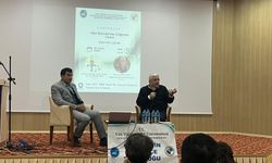 Van YYÜ’de “Akıl Bozulması Çağında İslam” Konferansı gerçekleştirildi