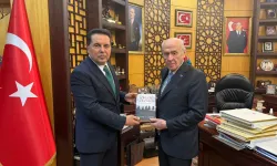 Vanlı Ahmet Özer, Devlet Bahçeli'yi ziyaret etti!