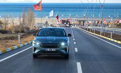 Van'da 15 yıllık hasret sona erdi, kentin omurgasını oluşturan yol ulaşıma açıldı!