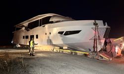 Van’dan çıkan 45 tonluk gemi Erzurum’da yola oturdu!