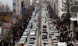 Van’da iki caddeye sıkışan hayat: Sorun kalıcı krize dönüştü!