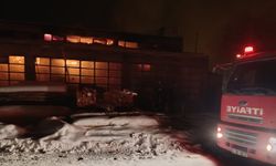 Van’da marangoz atölyesinde korkutan yangın!