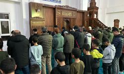 Van'da Ramazan ayının ilk teravih namazı kılındı