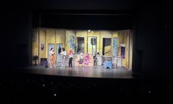 Van’da kadınlar tiyatroda buluştu!