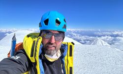 Vanlı dağcı, Ağrı Dağı zirvesine tek başına tırmandı