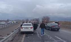 El freni çekilmeyen araç faciaya neden oldu: 1 ölü, 1’i ağır 3 yaralı!