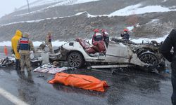 Van-Tatvan karayolundaki kazada can pazarı yaşandı: Kuskunkıran Tünelli yine tartışma konusu oldu!