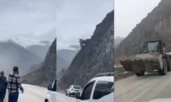 Hakkari-Van karayolunda facianın eşiğinden dönüldü: Heyelan anı dehşete düşürdü!