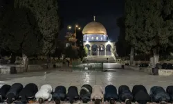 Mescid-i Aksa’da 41 gün sonra ilk secde!