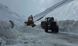 Van’da 3,5 ay sonra ilk kazma vuruldu!