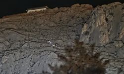 Van'da cezaevinden kaçan firari şahıs sarp kayalıklarda mahsur kaldı!