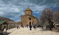 Bahar hiç bu kadar Van’a yakışmamıştı: İşte o eşsiz görüntüler