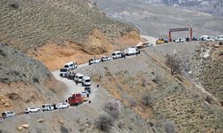 Van kara yolundaki alternatif güzergâhta geçişler sürüyor!