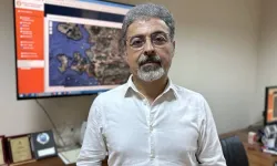 Van’da 5,2’lik deprem ne anlama geliyor? Ünlü Jeolog Sözbilir açıkladı!