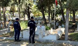 30 yıl önce Van’da şehit olan asker mezarı başında anıldı!