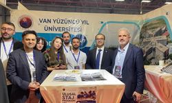 Prof. Dr. Kamuran Karaman, DAKAF’26 Standını ziyaret etti